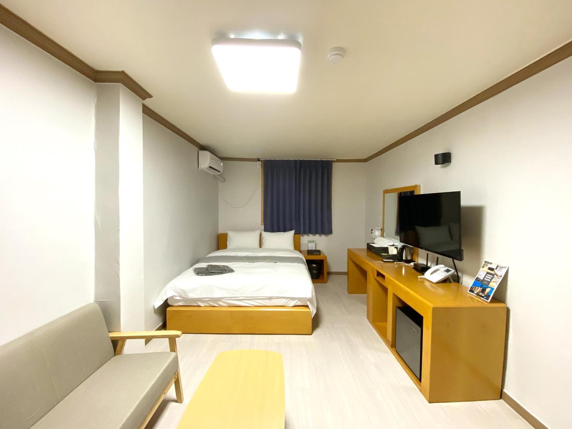 Suanbo Hot Spring Healing Hotel 忠州市 エクステリア 写真