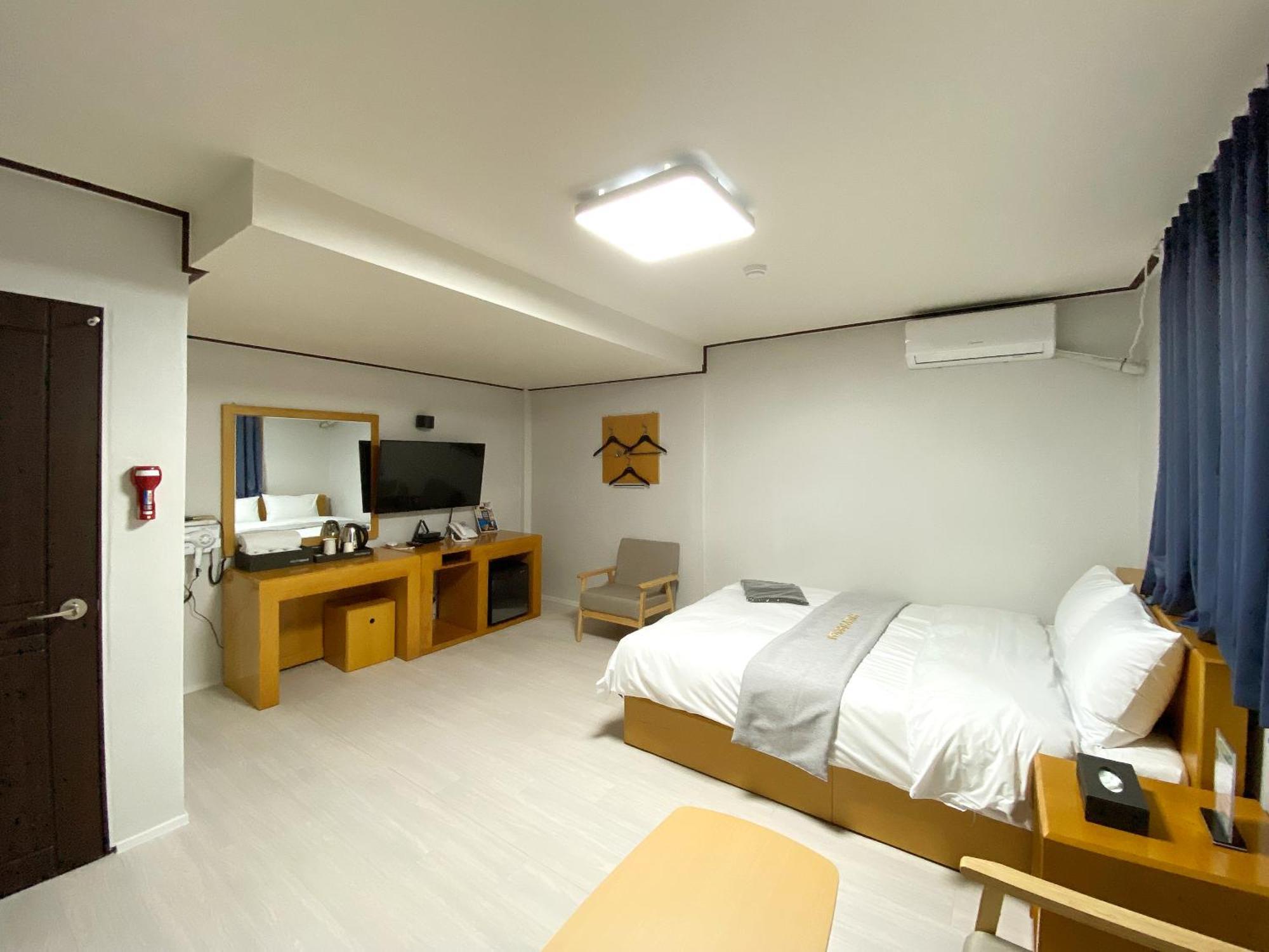 Suanbo Hot Spring Healing Hotel 忠州市 エクステリア 写真
